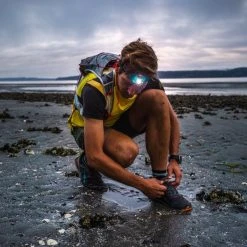 Biolite Headlamp 200 -otsalamppu, Punainen 6 Biolite Headlamp 200 -otsalamppu, Punainen -Muck Boot Shop biolite headlamp 200 ember red 1 2