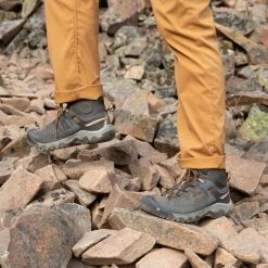 Keen Footwear Keen Targhee III Mid WP -vaelluskengät, Musta/ruskea 17 Keen Footwear Keen Targhee III Mid WP -vaelluskengät, Musta/ruskea -Muck Boot Shop keen m s targhee iii mid wp black olive golden brown 16