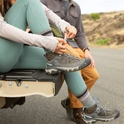 Keen Footwear Keen Targhee III Mid WP -naisten Vaelluskengät, Ruskea/pinkki 15 Keen Footwear Keen Targhee III Mid WP -naisten Vaelluskengät, Ruskea/pinkki -Muck Boot Shop keen ws targhee iii mid wp weissboysenberry 1 6