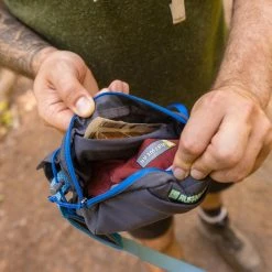 RuffWear Stash Bag Plus Tarvikelaukku, Harmaa/sininen 22 RuffWear Stash Bag Plus Tarvikelaukku, Harmaa/sininen -Muck Boot Shop ruffwear stash bag plus basalt gray 10