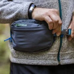 RuffWear Stash Bag Plus Tarvikelaukku, Harmaa/sininen 19 RuffWear Stash Bag Plus Tarvikelaukku, Harmaa/sininen -Muck Boot Shop ruffwear stash bag plus basalt gray 7