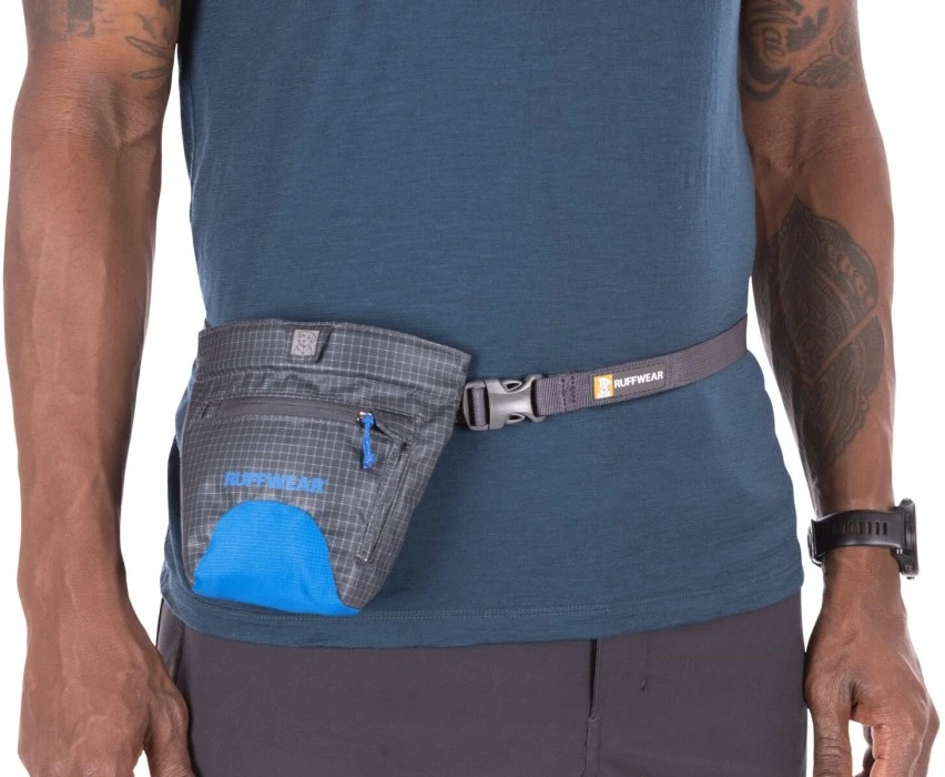 RuffWear Treat Trader Pouch Makupalapussi, Blue Pool 5 RuffWear Treat Trader Pouch Makupalapussi, Blue Pool - Image 5