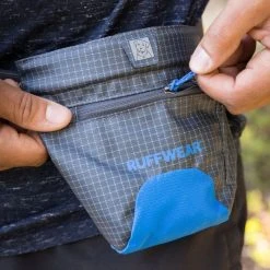 RuffWear Treat Trader Pouch Makupalapussi, Blue Pool 16 RuffWear Treat Trader Pouch Makupalapussi, Blue Pool -Muck Boot Shop ruffwear treat trader pouch blue pool 6