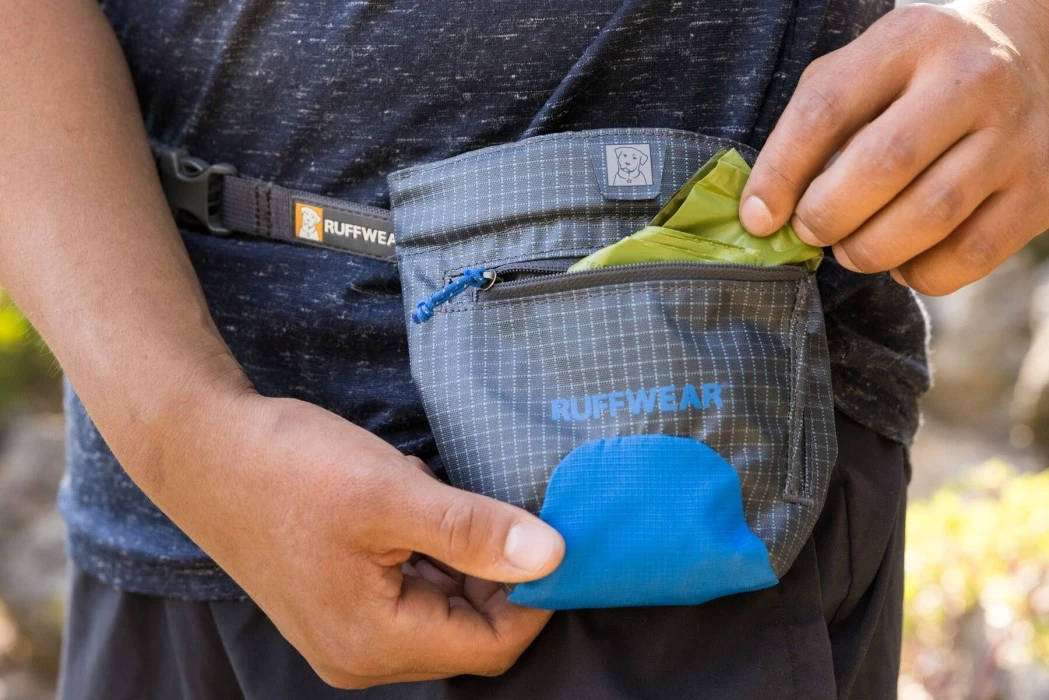 RuffWear Treat Trader Pouch Makupalapussi, Blue Pool 8 RuffWear Treat Trader Pouch Makupalapussi, Blue Pool - Image 8