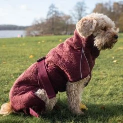 Siccaro Solution Kuivausloimi, Zinfandel Red 70 (XXL) 10 Siccaro Solution Kuivausloimi, Zinfandel Red 70 (XXL) -Muck Boot Shop siccaro solution drying robe zinfandel red 70 xxl 2